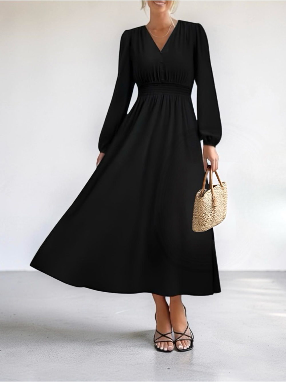 PRETTYGARDEN ♥︎ Flowing Black V-Neck Maxi Dress